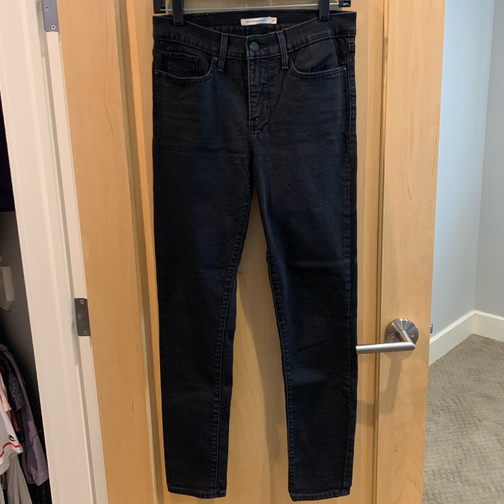 ~Levi’s~ 311 Shaping Skinny Jeans